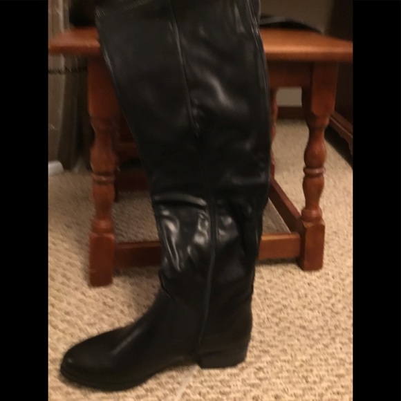 White Mountain Tall Boot - Picture 2 of 2